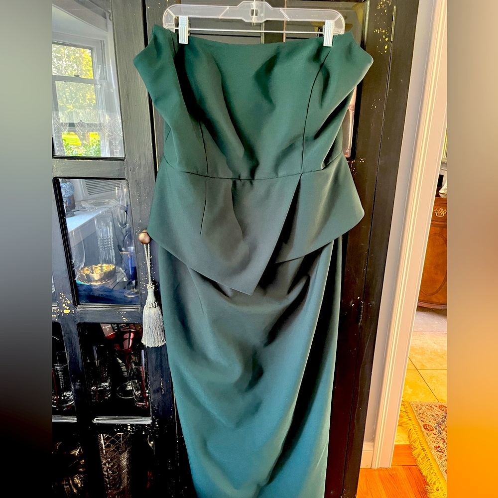 Elegant Green Strapless Dress
